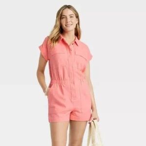Universal Thread women’s Coral Salmon utility romper size 10 like new